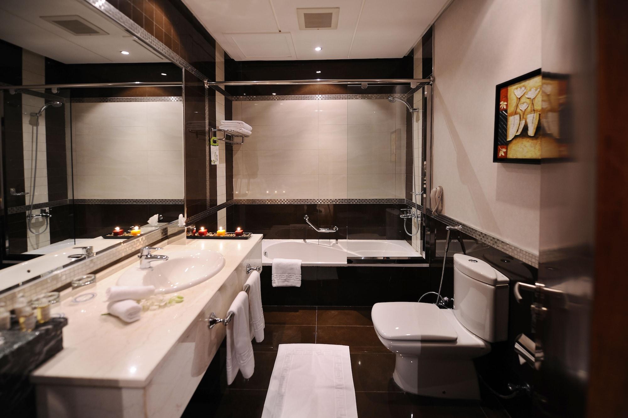 Qaser Al Hamra By Warwick Riyadh Luaran gambar