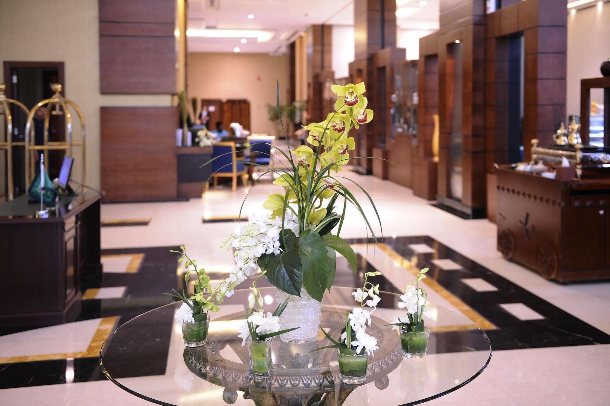 Qaser Al Hamra By Warwick Riyadh Luaran gambar