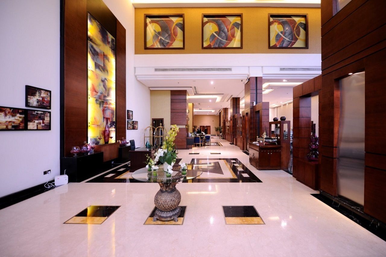 Qaser Al Hamra By Warwick Riyadh Luaran gambar